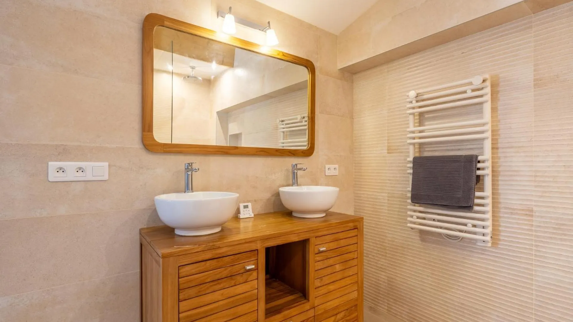 Residence Melody Saint-Rémy-de-Provence Aparthotel